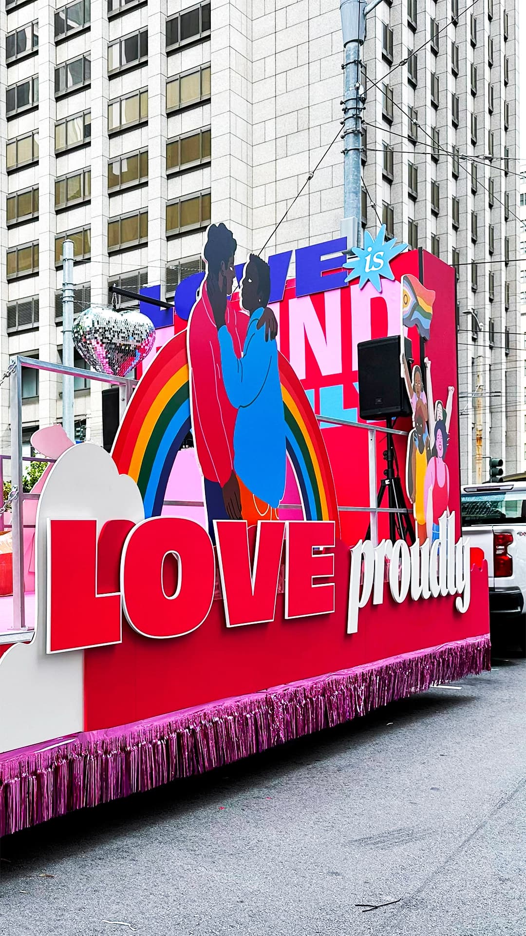Benefit Cosmetics Parade Float, detail image 3, interactive display, for SF Pride, 2023