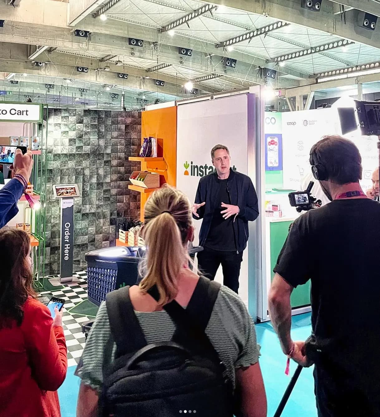 Instacart Booth, detail image 1, custom trade show booth, for Shoptalk Europe, 2024