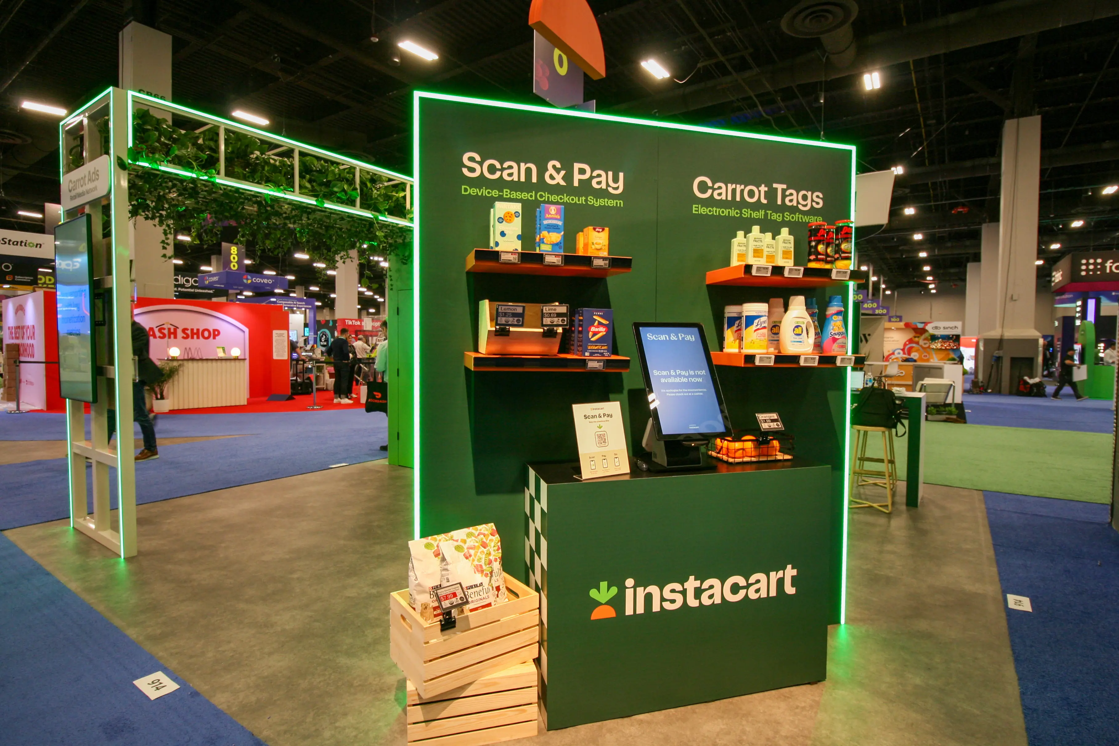 Instacart Booth, detail image 3, custom trade show booth, for Shoptalk, 2024